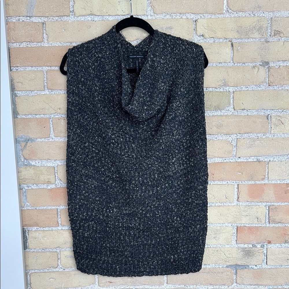 Sarah Pacini Knit Sleeveless Sweater